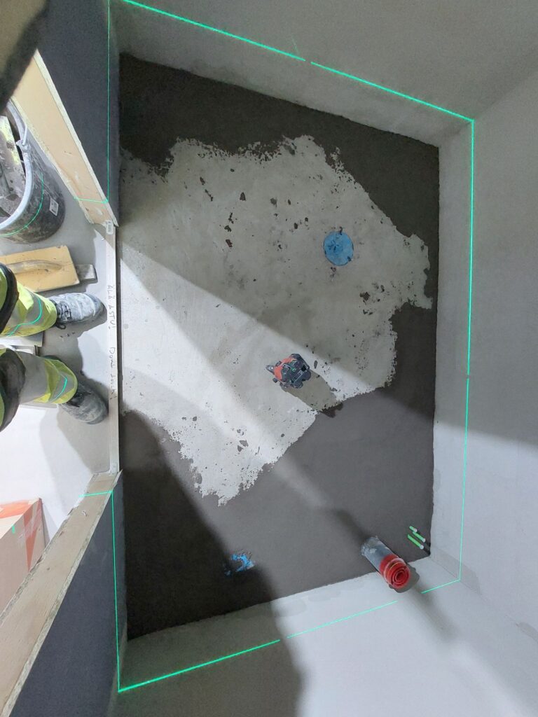 Kaatolattia laserlinjoilla ylhäältä